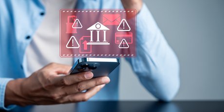 Блокировки переводов: почему банки ужесточают контроль и что делать клиентам