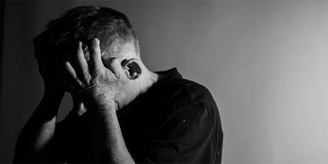 Грустить полезно: книга датского психолога о важности негативных эмоций