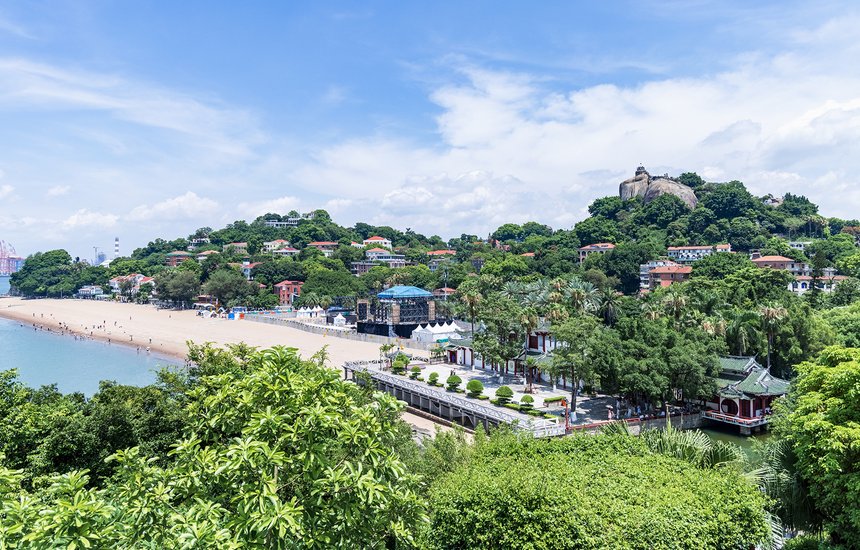 голубое небо,холм,гора,зелень,природа,фон,остров,Азия,сямэнь,ригуанъянь,пейзаж;