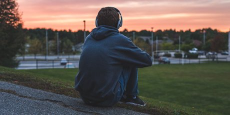 Как подкасты помогут вам справиться с одиночеством и скукой: 4 простых совета