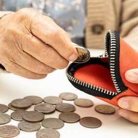 «Если гражданин отложит выход на пенсию на 10 лет, то он более чем в два раза увеличит свою пенсию», — депутат Госдумы Светлана Бессараб