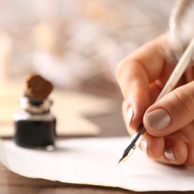 64% россиян хотя бы раз в жизни сочиняли стихи