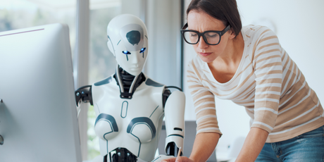 Минцифры готовится внедрить ИИ в госуправление