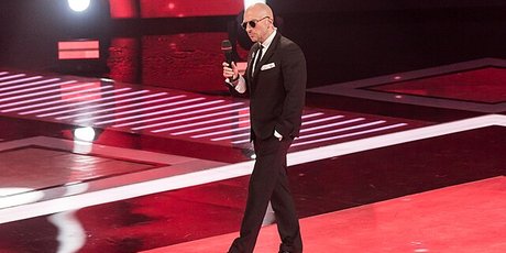 На Дмитрия Нагиева написали донос после его слов на премьере фильма «Елки 12»