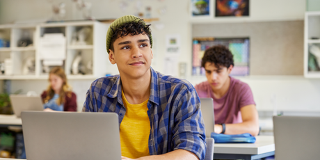 В России будут оценивать уровень традиционных ценностей у студентов