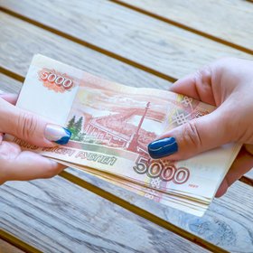 ВЦИОМ: россияне стали чаще платить наличными с начала 2026 года