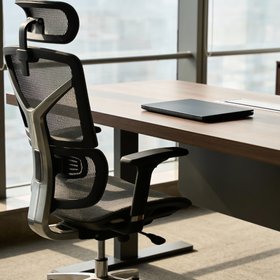 Работодатели в Китае следят за свои сотрудниками с помощью умных кресел, скрытых камер и Wi-Fi