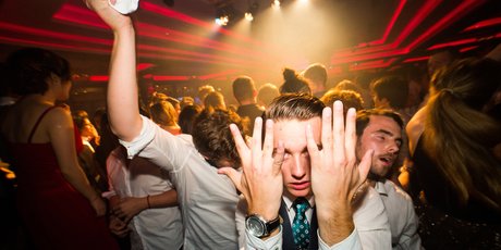 Исследование: импровизация помогает интровертам включиться в коллективную работу