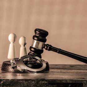 Москвича арестовали на 15 суток из-за логотипа Instagram*