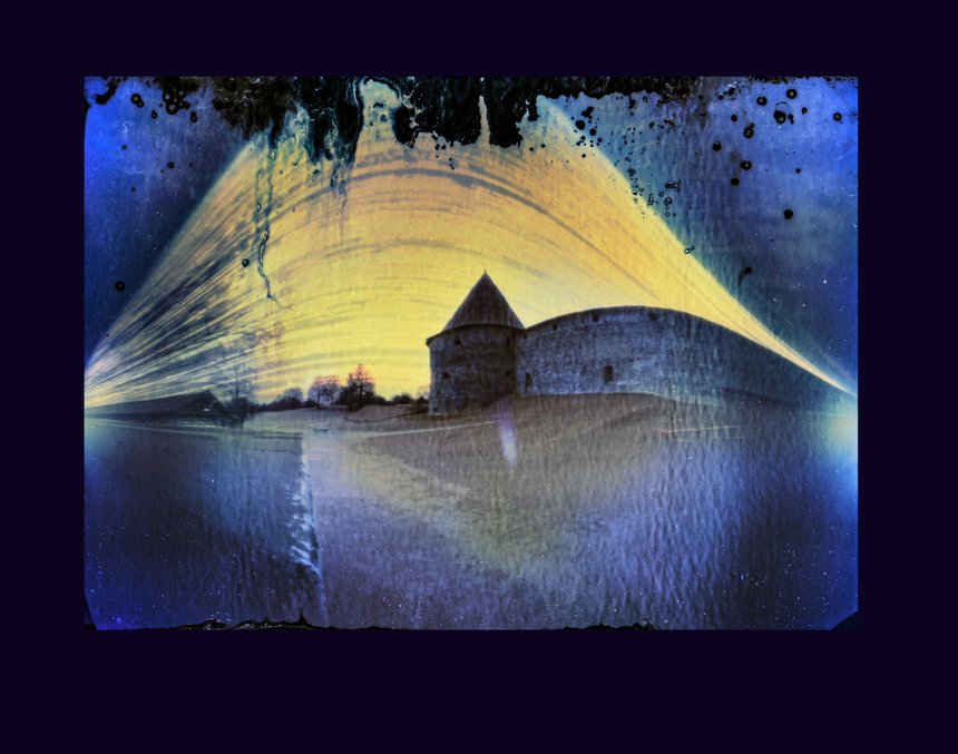 Клементовская башня. Старая Ладога. Выдержка: 352 дня