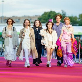 «Давайте лучше про секс»: что выпускники-2025 знают о взрослой жизни