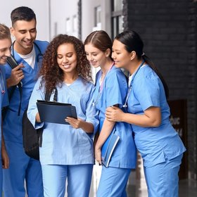 Закон об обязательной отработке студентов-медиков: что ждет выпускников с 2026 года