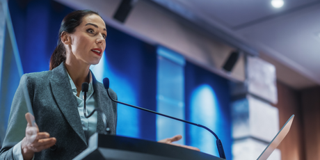 ВЦИОМ: 21% россиян считает, что женщинам не место в политике