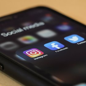 Россиян стали в два раза чаще увольнять из-за постов в соцсетях