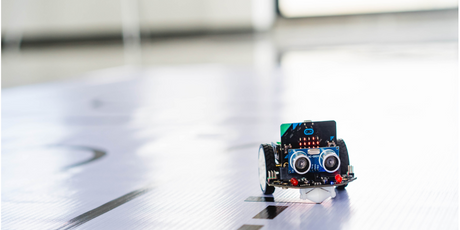 Ученые создали робота размером менее 1 мм, который может чувствовать, думать и принимать решения