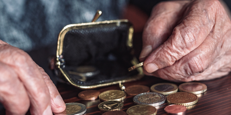 30% россиян считают, что на пенсию нужно начинать копить в возрасте до 25 лет