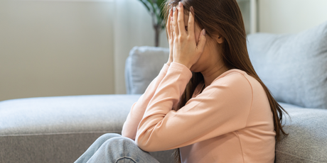 17 дней в месяц — столько времени зумеры и миллениалы чувствуют себя подавленно