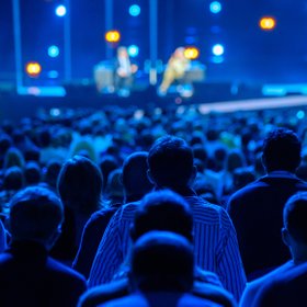 Три московские конференции, где подведут итоги года в мире HR, PR, IT и AI