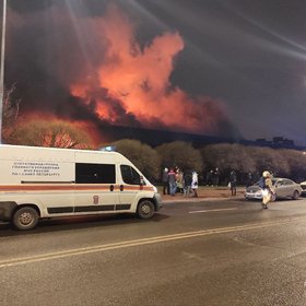 Пожар на Правобережном рынке в Санкт-Петербурге: что произошло