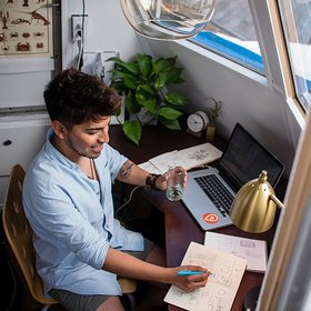 Исследование: у 57% российских фрилансеров сократились доходы  во время пандемии