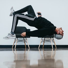 «Встать, ZOOM идёт»: 13 простых способов больше двигаться в условиях самоизоляции