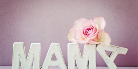 День матери: 7 идей, как порадовать маму 30 ноября