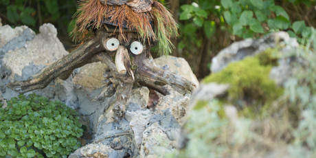 50% россиян верят в существование домового, 34% допускают существование лешего