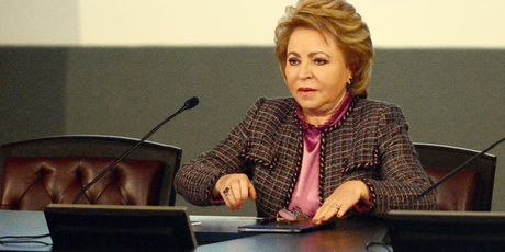 «Нормой должно стать рождение детей как можно раньше после достижения совершеннолетия», — Валентина Матвиенко