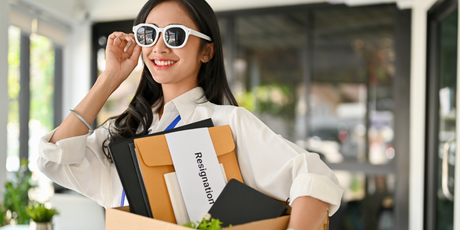 В Японии можно нанять человека, чтобы он за вас уволился с работы