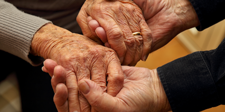 91 год — возраст самой пожилой московской невесты в 2025 году