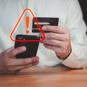 Крупные переводы между своими банковскими картами могут посчитать мошенническими