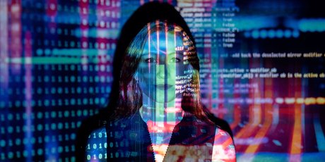 КРОК и Women in Tech запустили бесплатный онлайн-интенсив для женщин в сфере IT