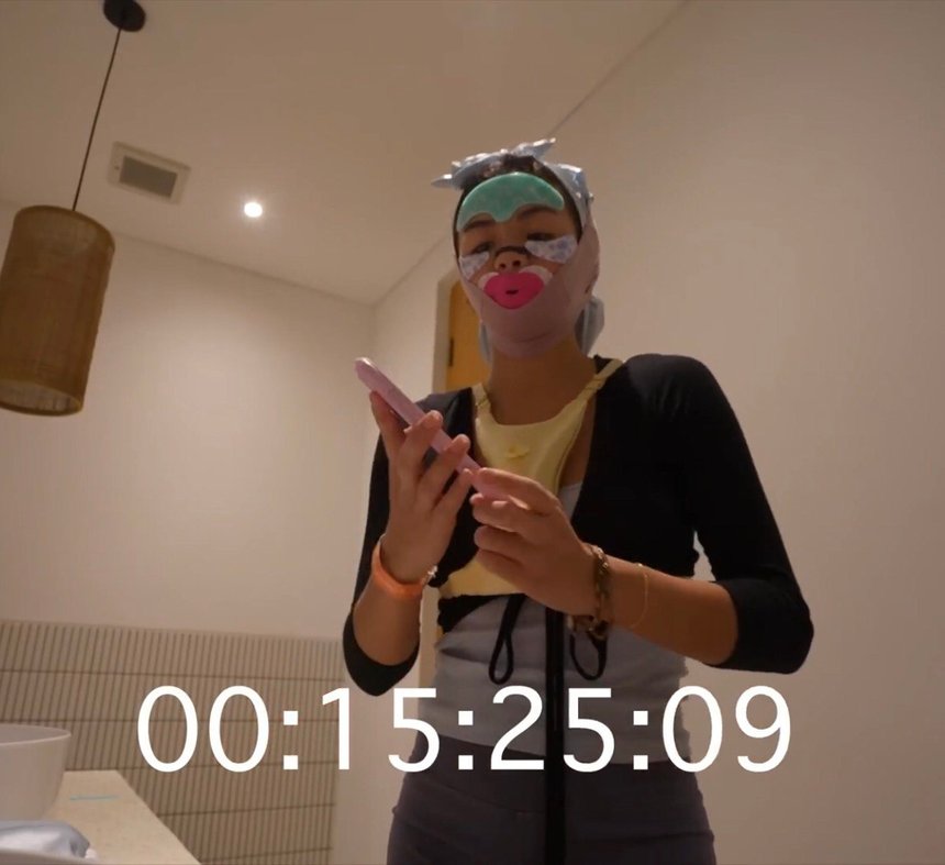 @yourmomashley / Youtube