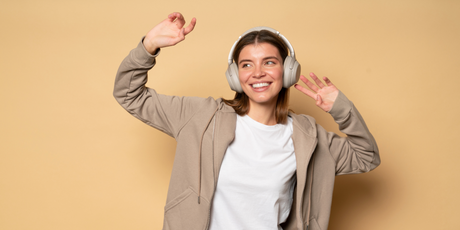 Ученые поняли, почему некоторые песни заедают у нас в голове