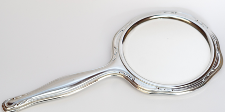 В TikTok вирусятся видео об исследовании, утверждающем, что время обратимо