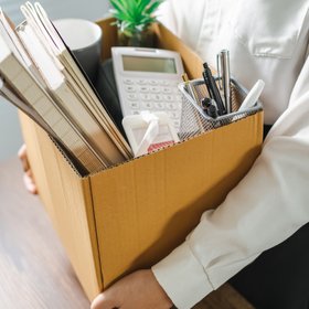 В TikTok новый тренд «Увольняемся вместе со мной»: люди показывают, как их увольняют или они сами подают заявление на увольнение