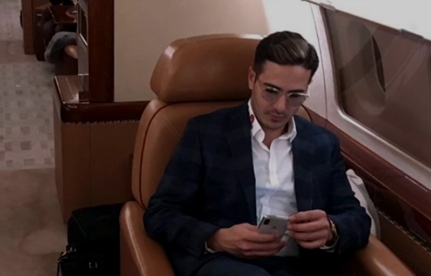 Кадр из документального фильма «Аферист из Tinder»