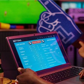 С 1 сентября 2026 года россияне смогут устанавливать самозапрет на участие в азартных играх