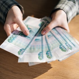 248 000 руб. — столько нужно зарабатывать россиянам каждый месяц, чтобы получать пенсию в размере 67 500 руб.