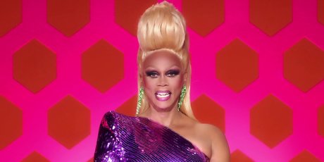 «Ваша работа — любить себя». 10 принципов самовыражения от РуПола, актёра и дрэг-квин