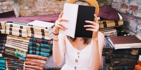 Куда пойти в Москве бесплатно: фестиваль йоги, летняя библиотека и театральные выходные