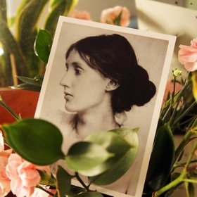 Кто такая Вирджиния Вулф, почему о ней все вспомнили и как понимать ее книги