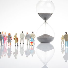 Ученые выяснили, почему женщины живут дольше: все дело в хромосомах