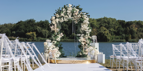 Молодожены продают приглашения на свою свадьбу на специальном сайте, чтобы окупить расходы