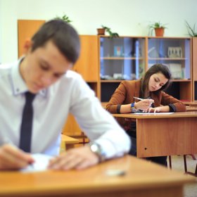 Пол не влияет на математические способности, а вот общество, похоже — да, доказали ученые