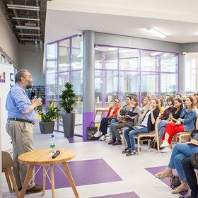 «Современные литературные практики»: в Шанинке запускается курс актуального письма и литературного менеджмента