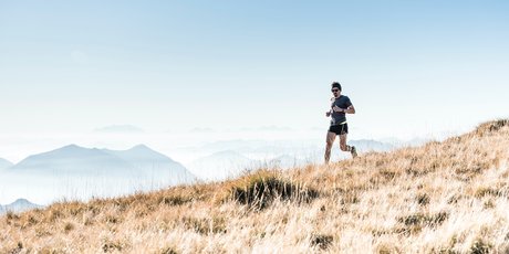 Трейлраннинг — бег для тех, кому наскучил асфальт. Как подготовиться и где тренироваться?