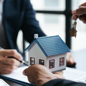 ЦБ рассказал, какие запрещенные схемы могут предлагать банки при покупке жилья в ипотеку