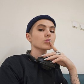 Умерла 21-летняя блогер Ирина Небога после нескольких лет борьбы с раком