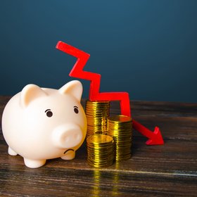 В 2026 году в России замедлится рост зарплат, а конкуренция за рабочие места вырастет